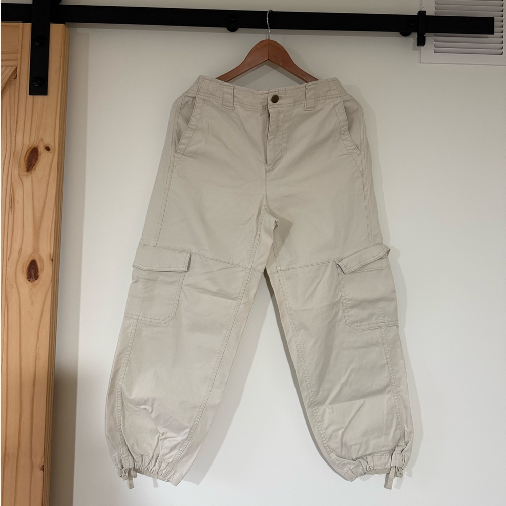 Old Navy Light Khaki Cargo Pants